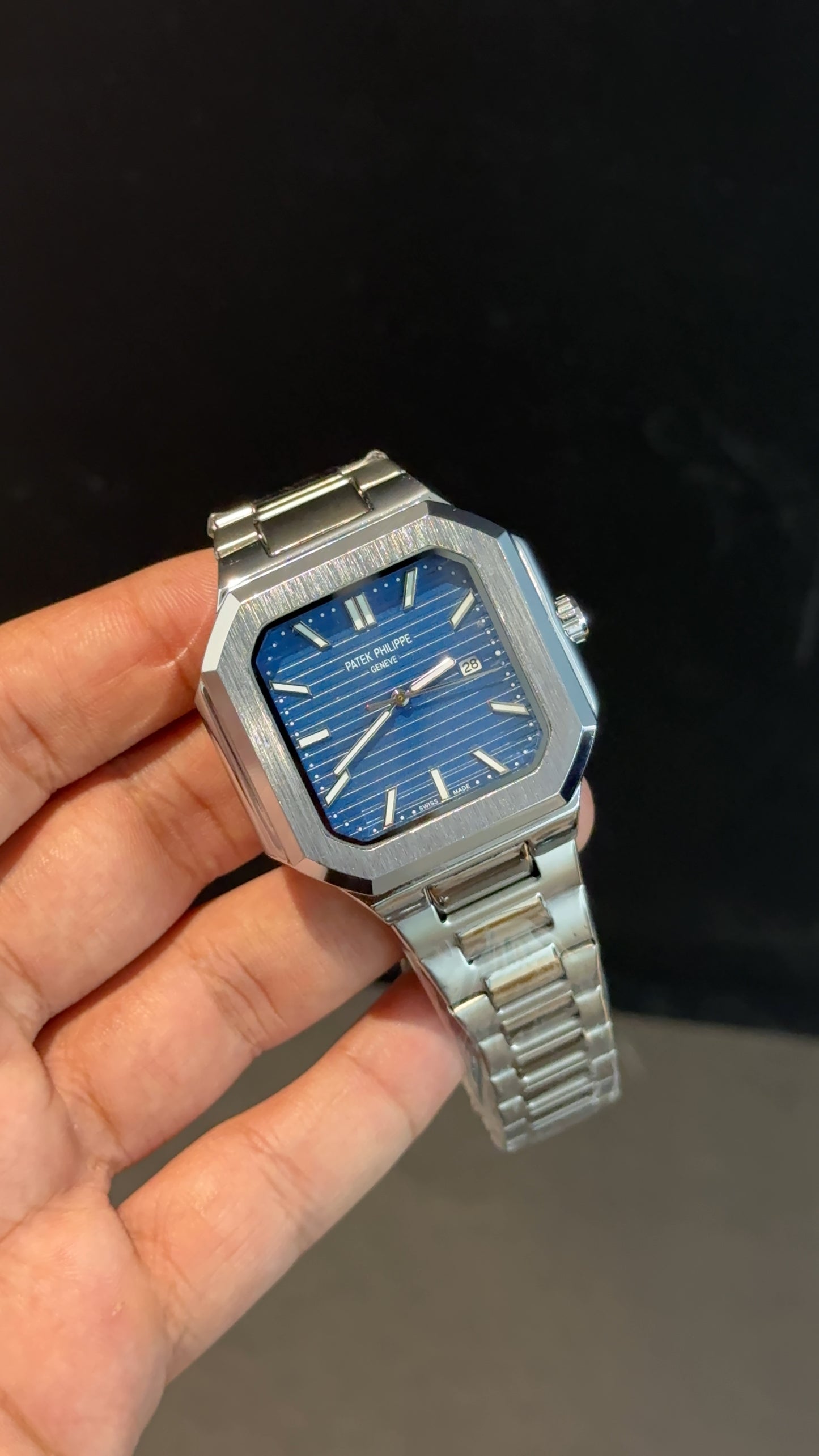 PP Cubi | silver chain | Blue dial