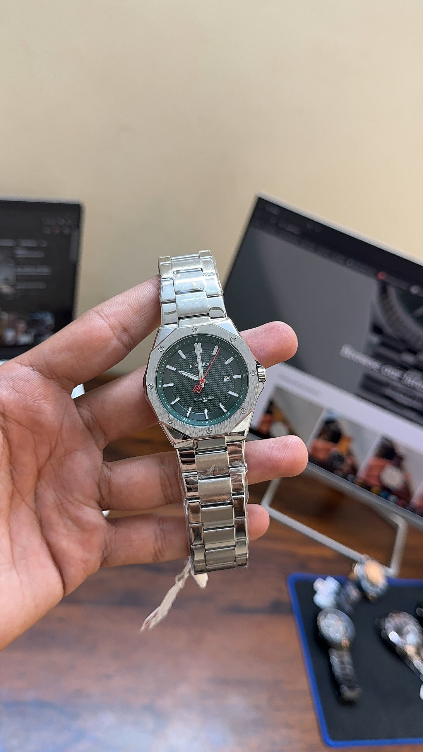 NAVIFORCE EXECUTIVE DATE 9200 EDITION