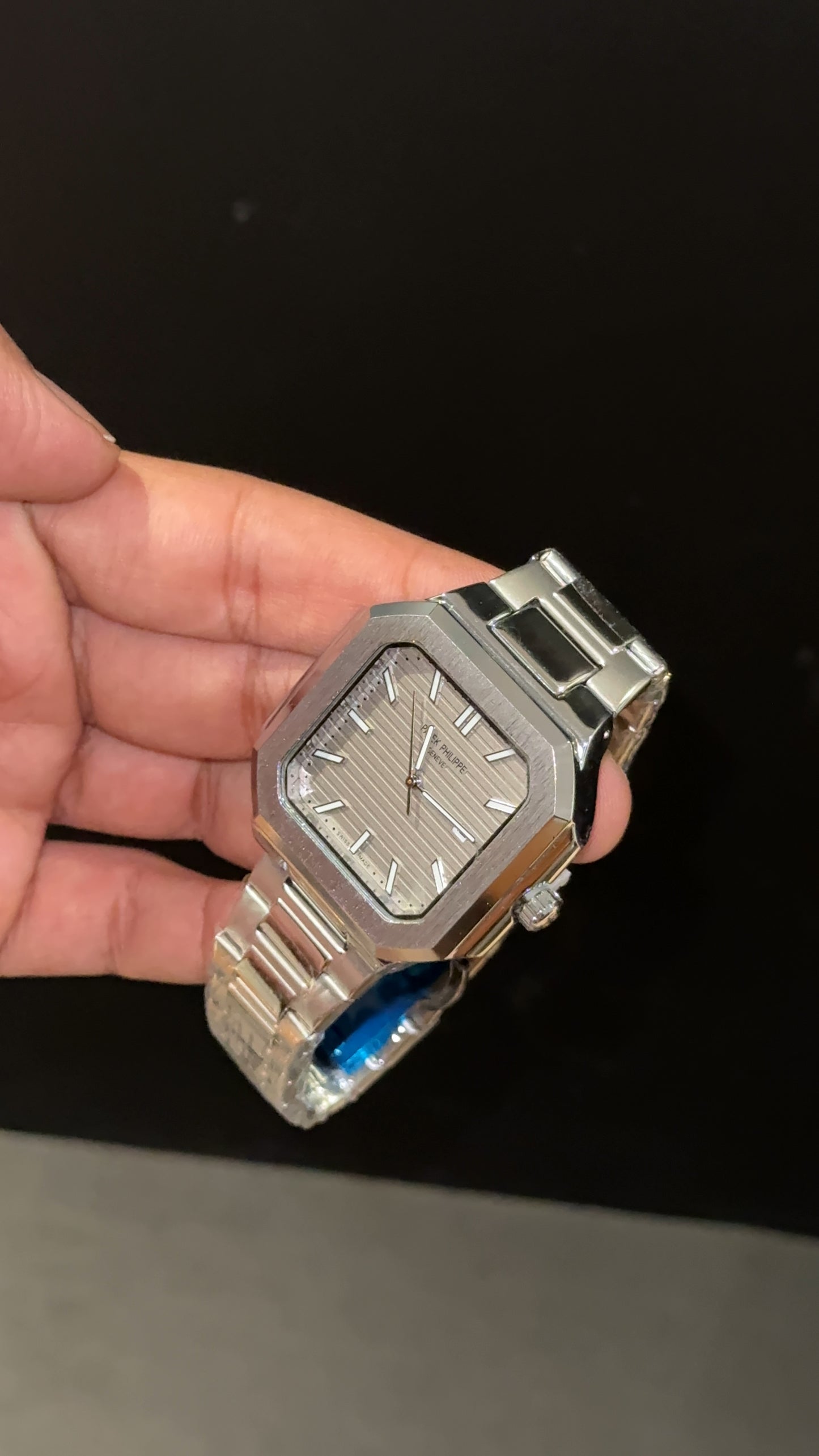 PP Cubi | silver chain | grey dial