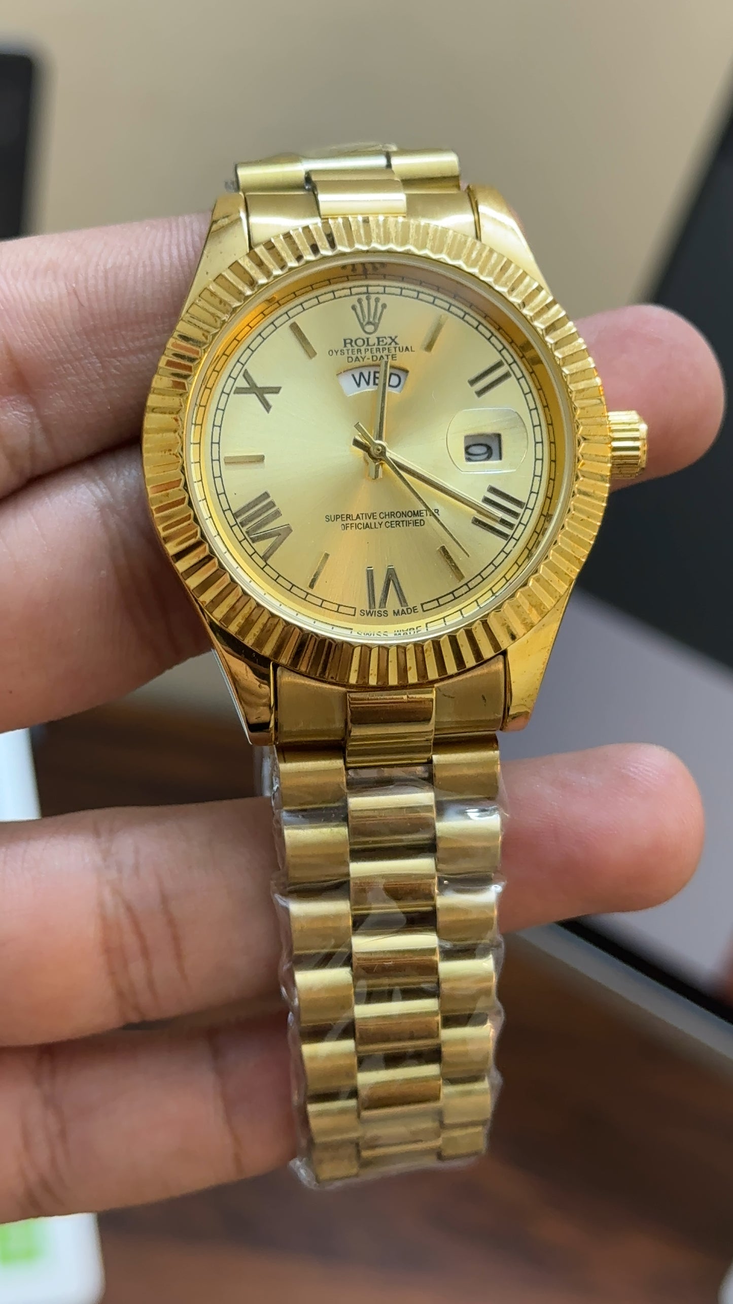 Date41 all gold