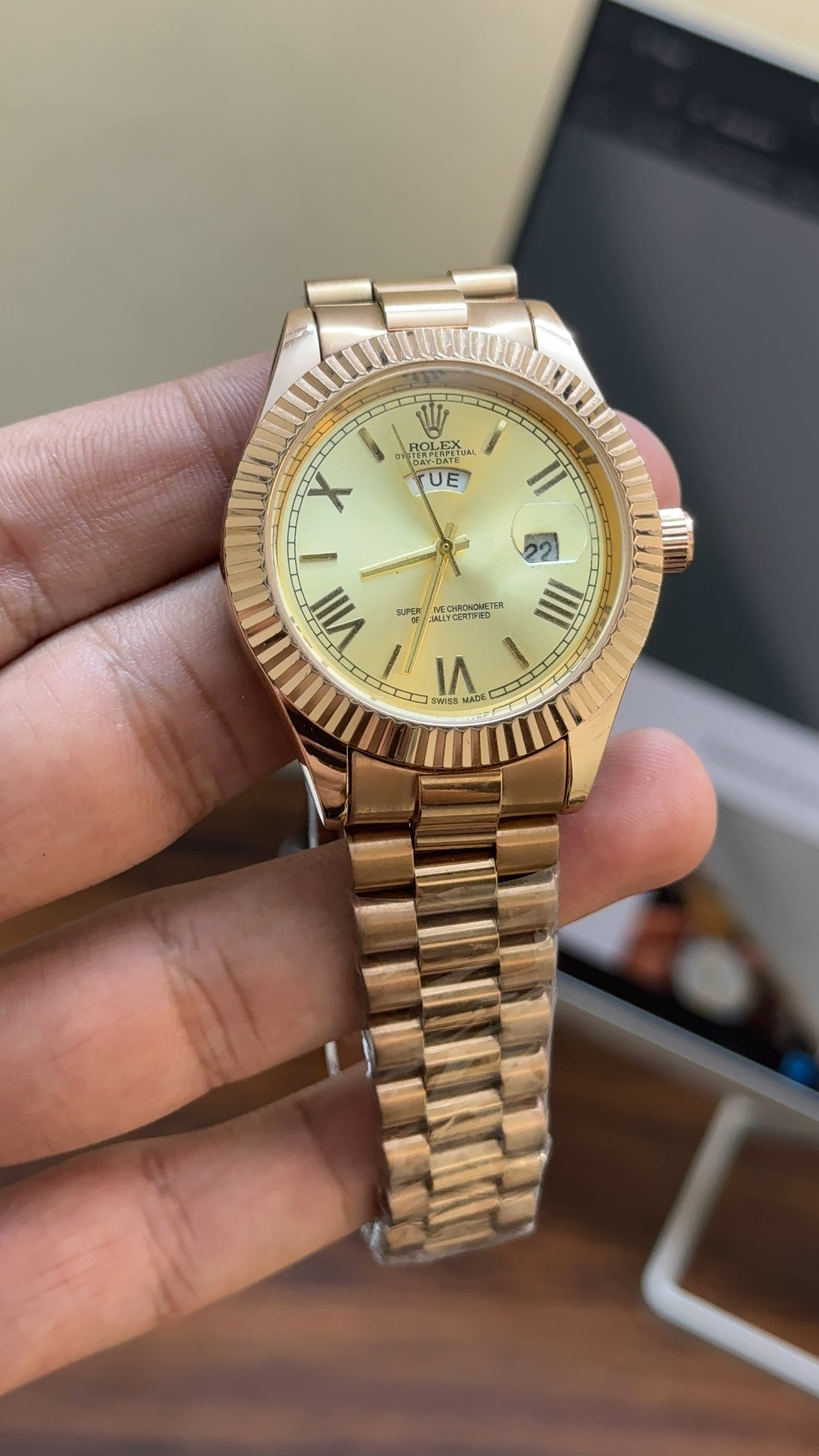 Date41 all gold