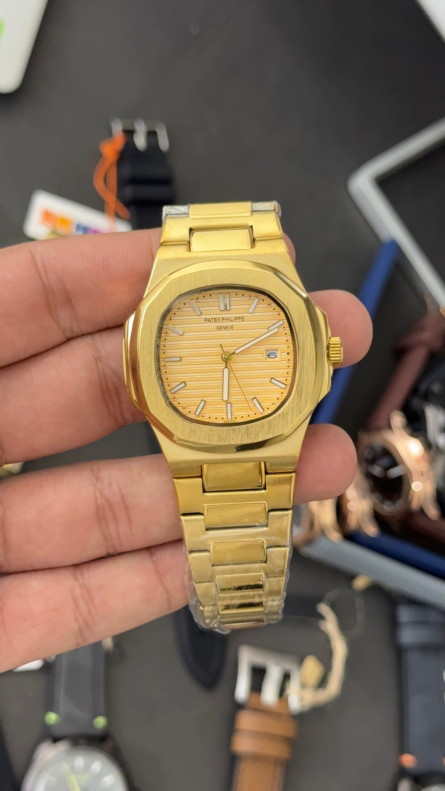 Pp | Gold Chain | Gold Dial