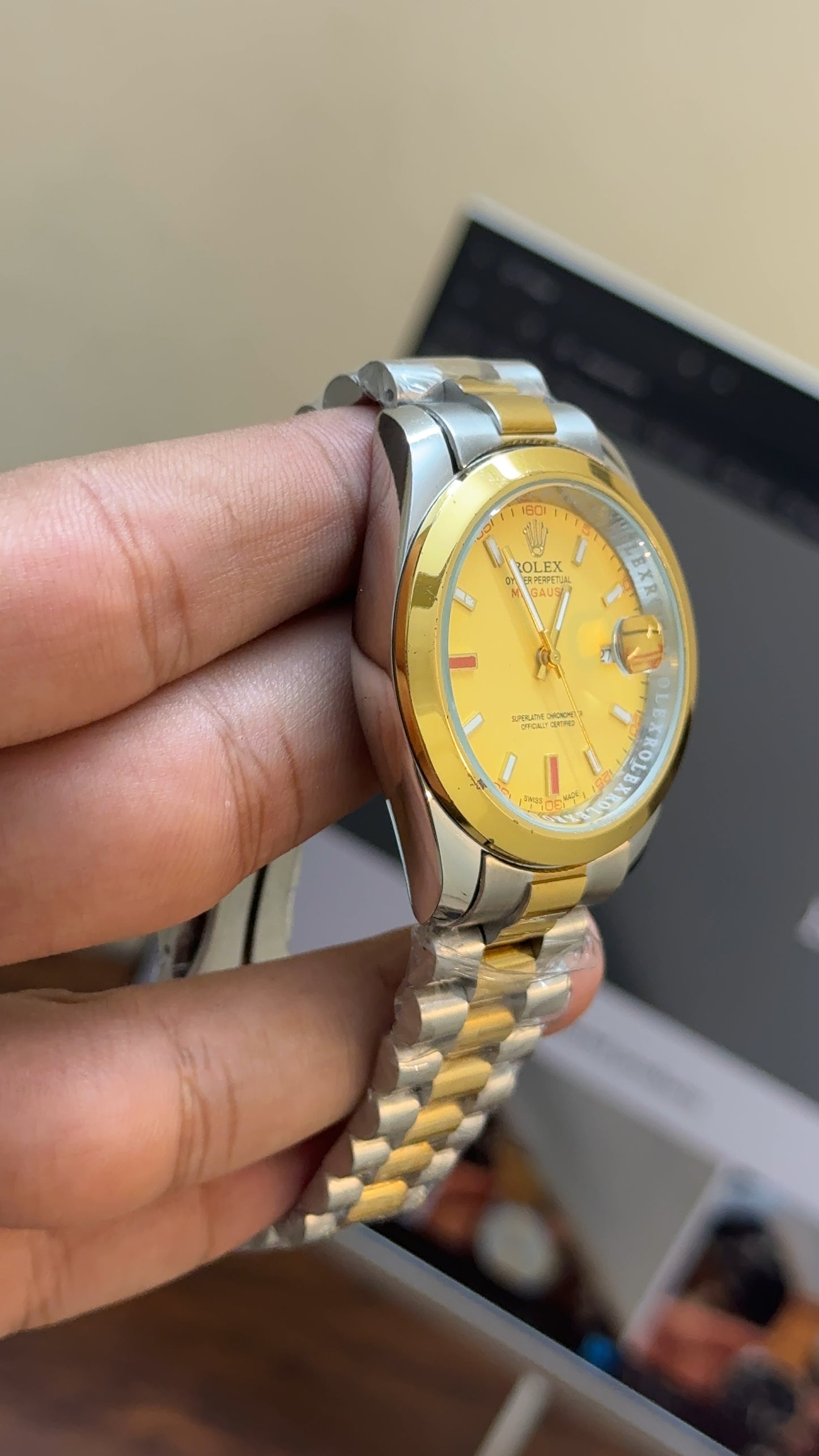 Date41 two tone gold