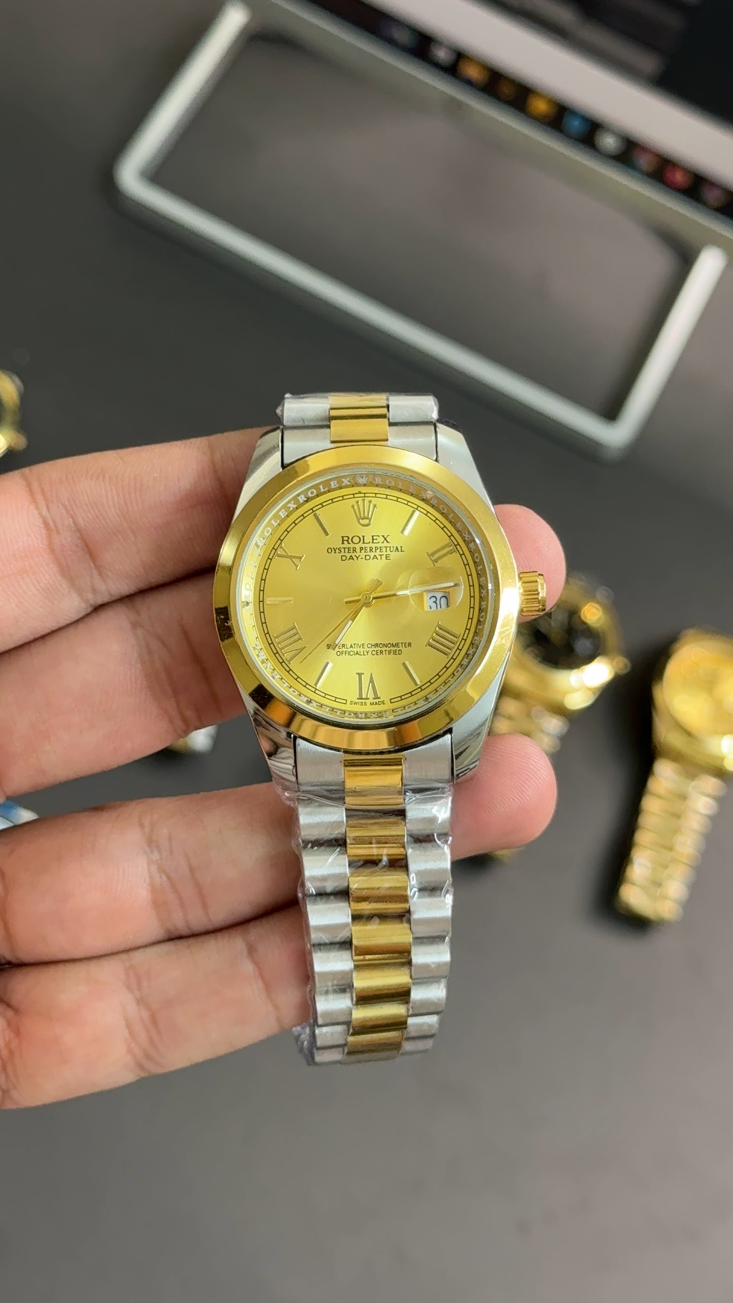 Date41 two tone gold dial