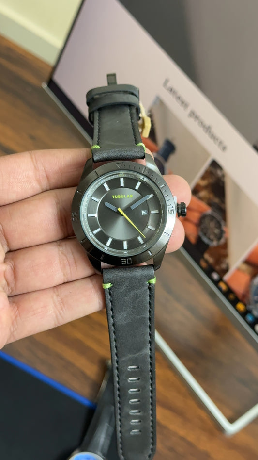 Tubular men’s watch black strap yellow needle